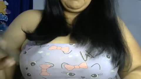Snapshot of schoco_milf chatting on 02/25/25, 11:19 mai latina online show from 02/25/25, 11:19