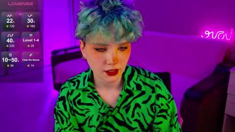 Snapshot of school_love chatting on 12/13/24, 05:00 Rina online show from 12/13/24, 05:00