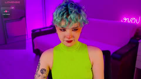 Snapshot of school_love chatting on 12/15/24, 01:32 Rina online show from 12/15/24, 01:32