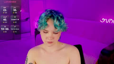 Snapshot of school_love chatting on 02/13/25, 04:28 Rina online show from 02/13/25, 04:28