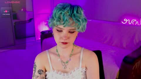 Snapshot of school_love chatting on 02/21/25, 01:22 Rina online show from 02/21/25, 01:22