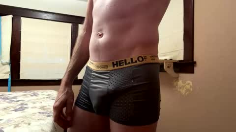 schooldayz online show from 01/08/26, 04:04