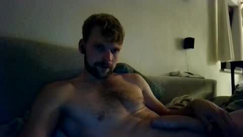 Snapshot of schrilliex chatting on 10/19/25, 09:04 Scautch online show from 10/19/25, 09:04