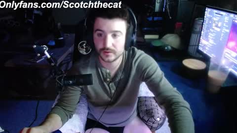 Snapshot of scotchthecat chatting on 12/28/24, 09:19 Sup online show from 12/28/24, 09:19
