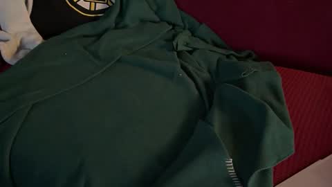 Snapshot of scott1818 chatting on 02/04/26, 11:53 scott1818 online show from 02/04/26, 11:53