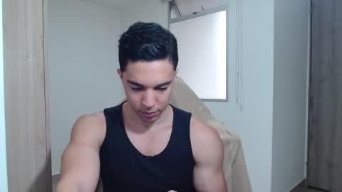 Twitter Scott brasher1 Instagram Camiloestuardo2 online show from 01/27/25, 07:46