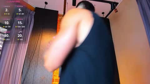 Snapshot of scottfischer_ chatting on 11/14/25, 07:12 Scottfischer online show from 11/14/25, 07:12