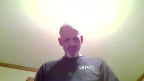 Snapshot of scotthuffsalot chatting on 06/20/26, 11:13 scotthuffsalot online show from 06/20/26, 11:13