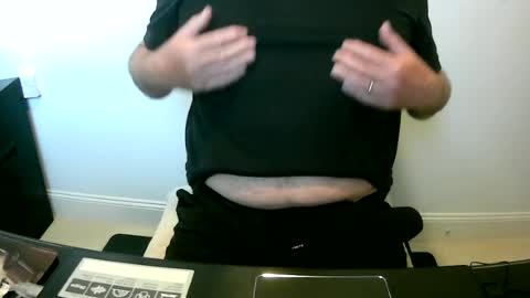 Snapshot of scotti30 chatting on 07/11/26, 07:22 Scott online show from 07/11/26, 07:22