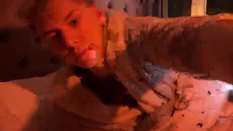 Snapshot of scottish_twink01 chatting on 12/14/24, 12:22 danny online show from 12/14/24, 12:22