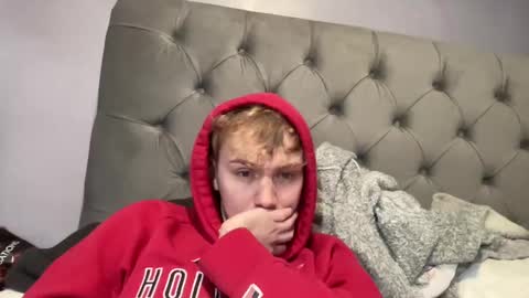 Snapshot of scottish_twink01 chatting on 12/24/24, 02:10 danny online show from 12/24/24, 02:10