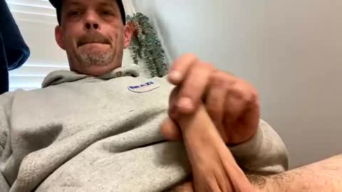 scottj603603 online show from 10/26/25, 08:26