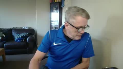 James online show from 10/25/25, 08:33