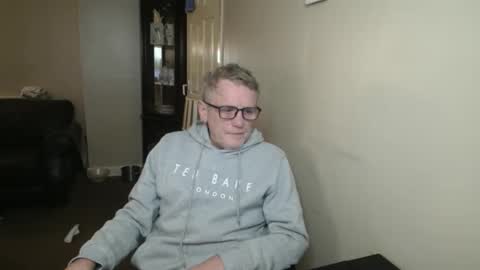 James online show from 10/28/25, 07:27