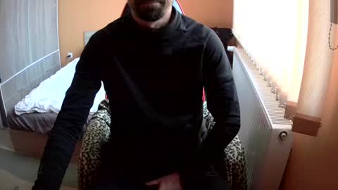 scotty_98 online show from 12/28/24, 01:49