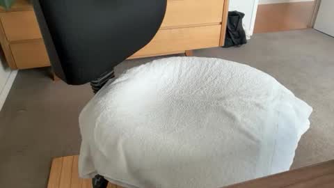 Snapshot of scottyeah80 chatting on 02/18/26, 10:28 scottyeah80 online show from 02/18/26, 10:28