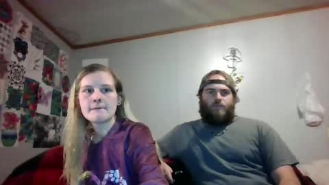 Snapshot of screamingsecrets chatting on 02/12/25, 04:44 screamingsecrets online show from 02/12/25, 04:44