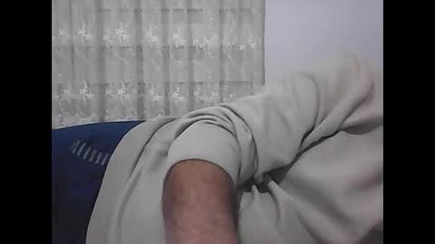 Snapshot of screw2 chatting on 12/03/24, 06:06 Evren online show from 12/03/24, 06:06