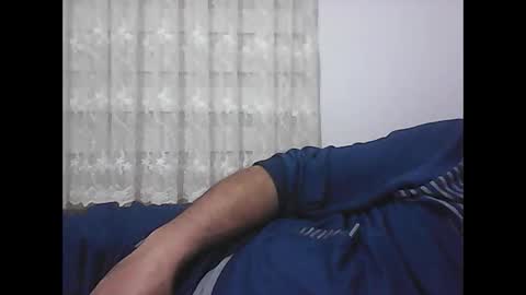 Snapshot of screw2 chatting on 12/11/24, 06:52 Evren online show from 12/11/24, 06:52