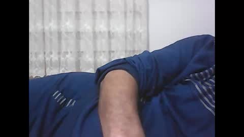 Snapshot of screw2 chatting on 12/17/24, 07:15 Evren online show from 12/17/24, 07:15