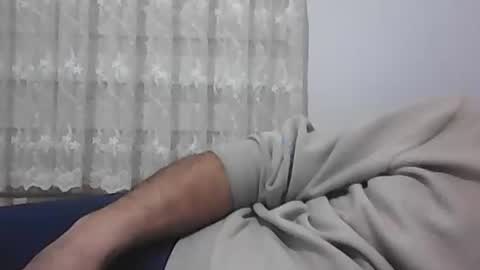 Snapshot of screw2 chatting on 01/14/25, 08:59 Evren online show from 01/14/25, 08:59