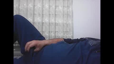 Snapshot of screw2 chatting on 02/05/25, 07:10 Evren online show from 02/05/25, 07:10