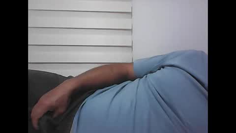 Snapshot of screw2 chatting on 09/21/25, 09:05 Evren online show from 09/21/25, 09:05