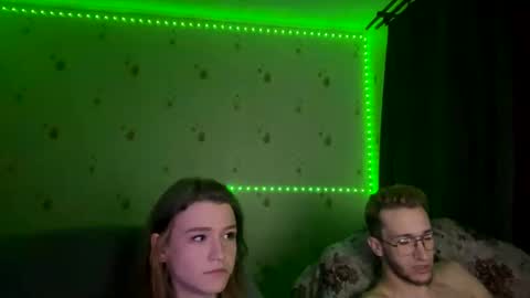 Snapshot of sdddisk chatting on 12/30/24, 07:21 sdddisk online show from 12/30/24, 07:21