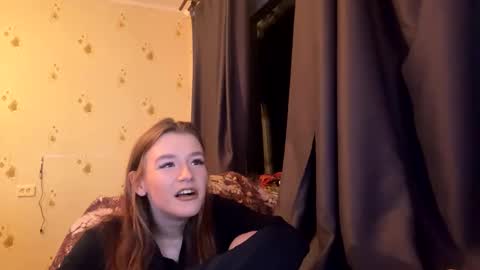 Snapshot of sdddisk chatting on 01/11/25, 05:20 sdddisk online show from 01/11/25, 05:20