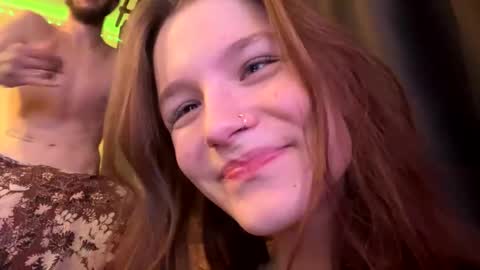 Snapshot of sdddisk chatting on 02/11/25, 08:42 sdddisk online show from 02/11/25, 08:42