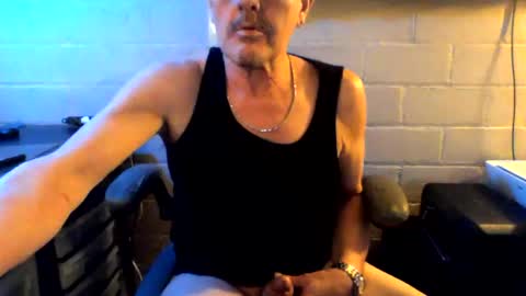 eating pussy  sucking dick online show from 02/18/26, 11:33