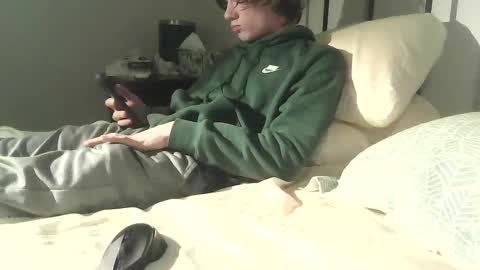 Snapshot of sdseventy chatting on 02/17/25, 05:04 ObvHype online show from 02/17/25, 05:04