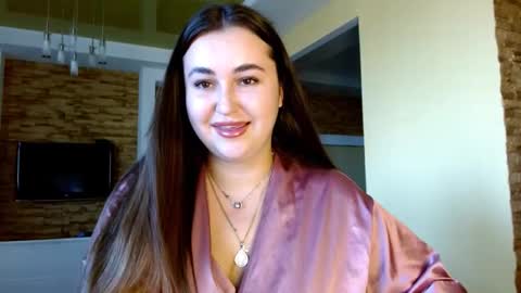 Snapshot of sea_cocktail chatting on 09/23/25, 02:31 Elizabeth  online show from 09/23/25, 02:31