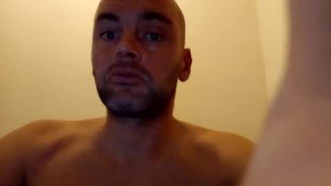 Snapshot of sean20775 chatting on 10/20/25, 06:19 Sean online show from 10/20/25, 06:19