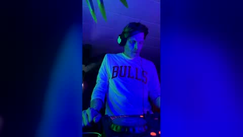 Snapshot of seanplushouse chatting on 03/04/26, 12:49 seanplushouse online show from 03/04/26, 12:49