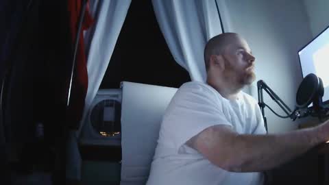 seanv26 online show from 09/27/25, 02:05