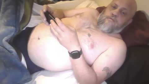 Snapshot of seasoned_silver_daddy chatting on 03/29/26, 02:33 seasoned_silver_daddy online show from 03/29/26, 02:33
