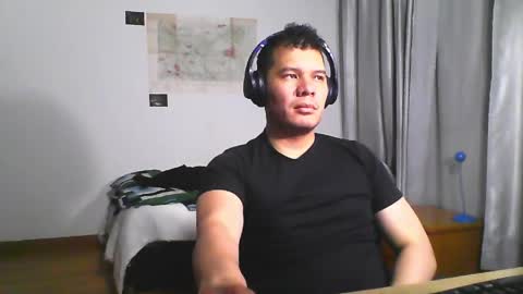 Snapshot of seb5759 chatting on 06/07/26, 05:22 seb5759 online show from 06/07/26, 05:22