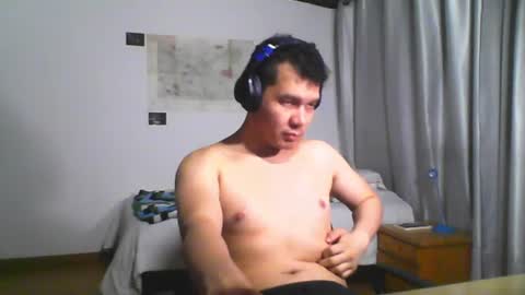 Snapshot of seb5759 chatting on 06/16/26, 03:42 seb5759 online show from 06/16/26, 03:42