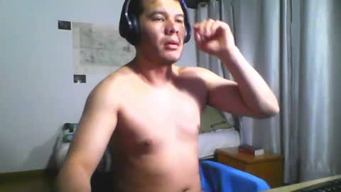 Snapshot of seb5759 chatting on 06/25/26, 05:45 seb5759 online show from 06/25/26, 05:45