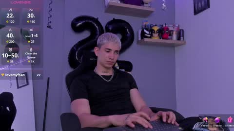 Sebastin online show from 12/20/24, 11:16