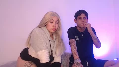  CAMILA Y SEBASTIAN online show from 09/28/25, 02:39