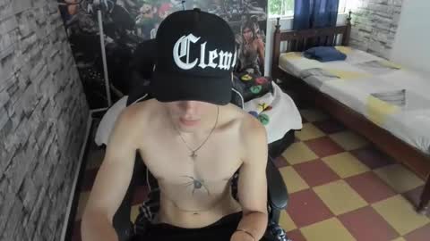 Snapshot of sebas_jusa chatting on 05/05/26, 02:03 sebas jusa online show from 05/05/26, 02:03