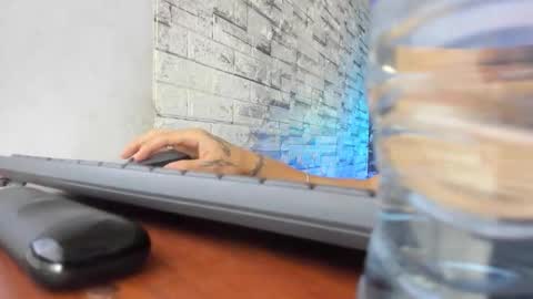 Snapshot of sebas_jusa chatting on 05/12/26, 01:19 sebas jusa online show from 05/12/26, 01:19