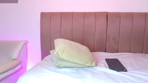 ely online show from 09/11/25, 08:09