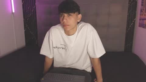 sebas_pretty7 online show from 07/03/26, 12:33
