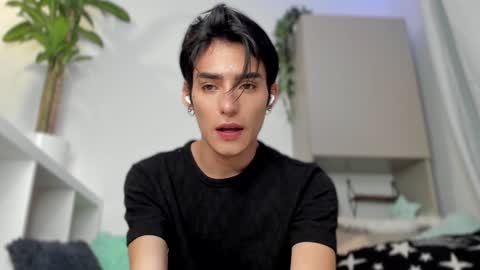 sebastian online show from 01/08/25, 03:19