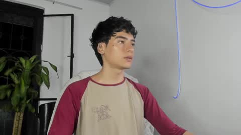 sebastian online show from 09/23/25, 11:08