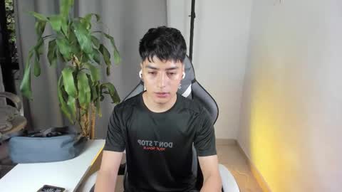 sebastian online show from 03/23/26, 01:04