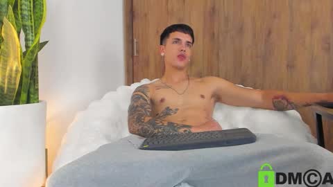 sebastian online show from 03/07/26, 01:57